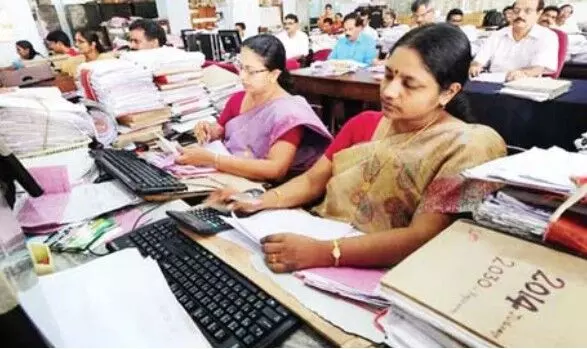 मध्यप्रदेश में सरकारी नौकरी में अवकाश अब अधिकार नहीं