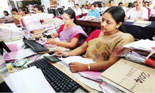 मध्यप्रदेश में सरकारी नौकरी में अवकाश अब अधिकार नहीं