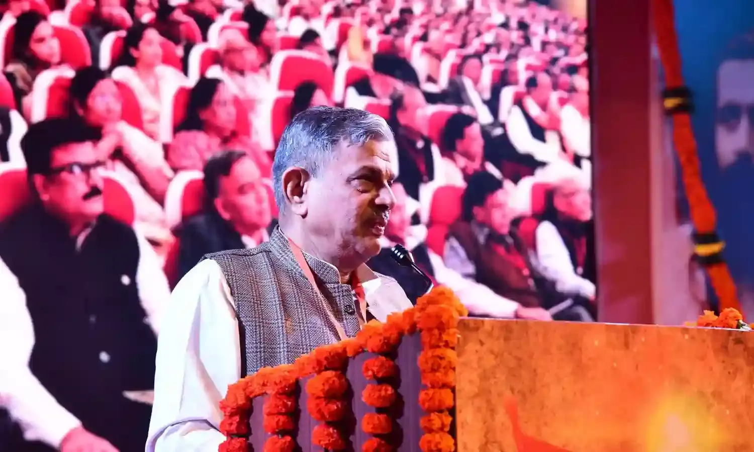 हिन्दू धर्म को आचरण में लाने वाले सभी मत-पंथ हिन्दुत्व के ही अंग: दत्तात्रेय होसबाले