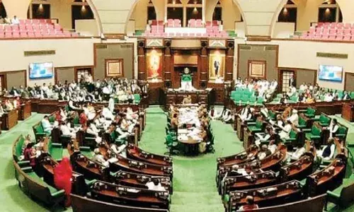 अब रात में प्राइवेट नौकरी कर सकेंगी महिलाएं, पुरुषों के समान मिलेगा वेतन