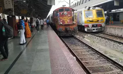 Train News: छत्तीसगढ़ से गुजरने वाले 10 ट्रेनों को किया रद्द, इस रूट के यात्रियों की बढ़ेगी मुश्किलें