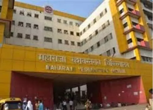 कमीशन खेल’! अस्पताल के डॉक्टर निजी अस्पताल में भेज रहे मरीज