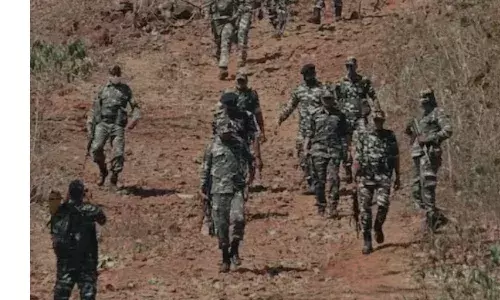 MP में मुठभेड़: माओवादियों ने सुरक्षाबलों पर की फायरिंग, जवानों ने घेरकर बरसाई गोलियां तो डेरा-सामान छोड़कर भागे