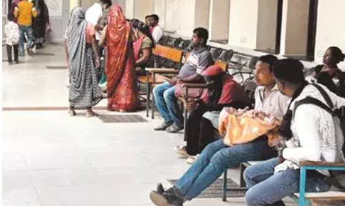 प्रदेश के सबसे बड़े अस्पताल के हाल बेहाल!: वर्ल्ड-क्लास दावों के बीच मरीजों की हालत बद से बदतर प्रदेश के सबसे बड़े अस्पताल के हाल बेहाल!: वर्ल्ड-क्लास दावों के बीच मरीजों की हालत बद से बदतर