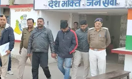 बहनोई के बाद राज्यमंत्री का भाई गिरफ्तार: 46 किलो गांजा के साथ अनिल बागरी पकड़ा