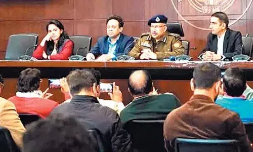 उत्तर प्रदेश में कोडीन सिरप पर बड़ी कार्रवाई, SIT का गठन, 128 पर FIR