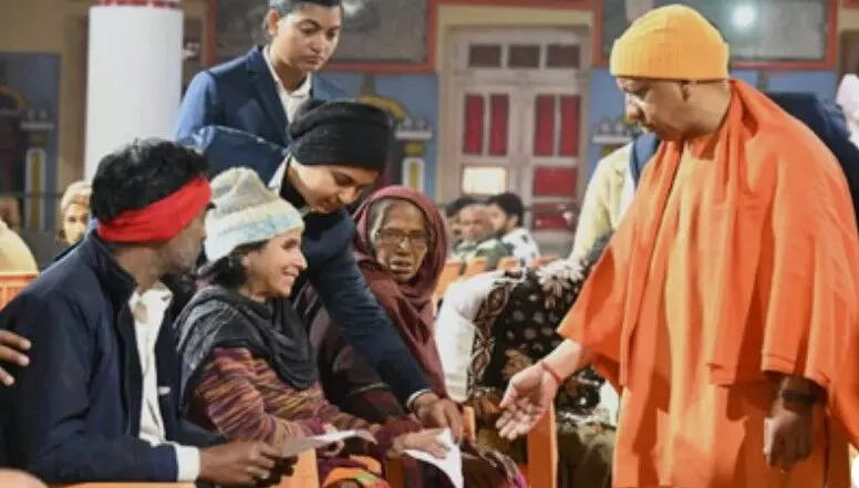 जरूरतमंद के आवास, बीमार के उपचार की करेंगे व्यवस्था: योगी