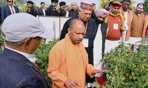 खेत पर गूंजी खेती की बात, किसान पाठशाला का शुभारंभ खेत पर गूंजी खेती की बात, किसान पाठशाला का शुभारंभ