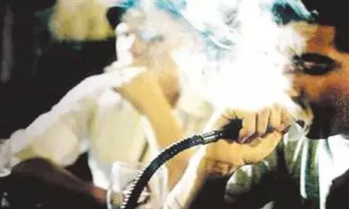 नववर्ष की सैटरडे नाइट में धुएं में हुक्का प्रतिबंध, पॉश इलाकों से आउटर तक होटल-कैफे में खुलेआम हुक्का