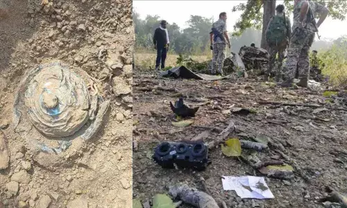नक्सल विरोधी ऑपरेशन के समय IED ब्लास्ट, कोबरा फोर्स के 2 जवान घायल नक्सल विरोधी ऑपरेशन के समय IED ब्लास्ट, कोबरा फोर्स के 2 जवान घायल