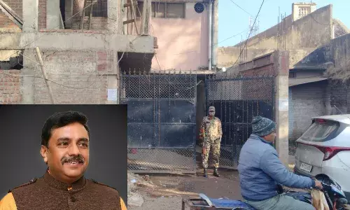 सुबह सुबह BJP नेता के घर IT का धावा, खदान-होटल तक 50 अफसरों की घेराबंदी