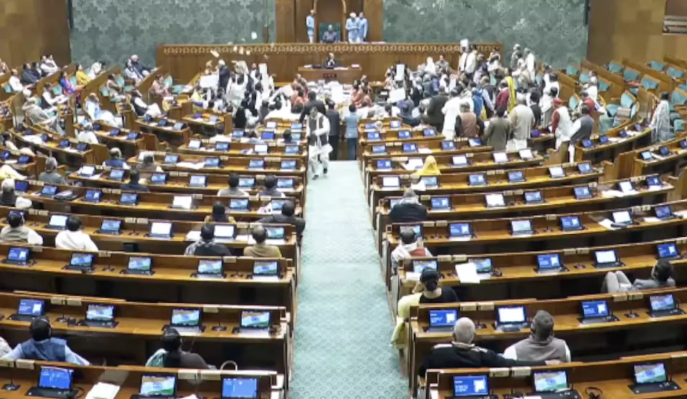 VB-जी राम जी बिल लोकसभा से पास, विपक्ष का हंगामा। चुनाव के वक्त याद आए थे गांधी- शिवराज VB-जी राम जी बिल लोकसभा से पास, विपक्ष का हंगामा। चुनाव के वक्त याद आए थे गांधी- शिवराज