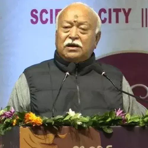 संघ को बीजेपी के नजरिये से देखना गलत:डॉ.मोहन भागवत