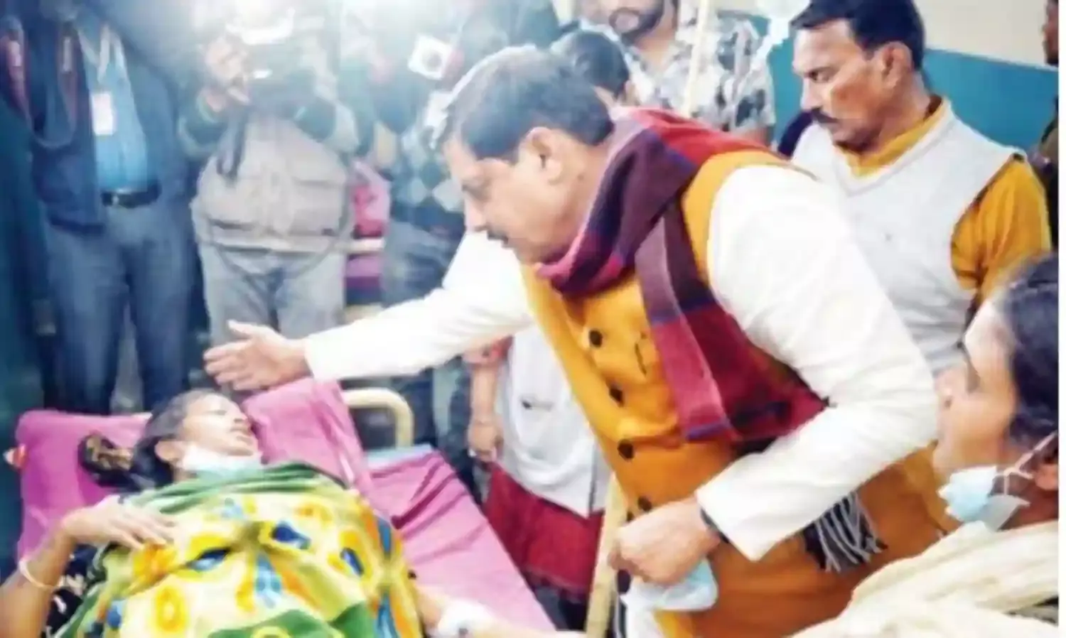 दूषित पानी ने ली 13 जानें: इंदौर पहुंचे मुख्यमंत्री, हाईकोर्ट ने मांगी सरकार से स्टेटस रिपोर्ट दूषित पानी ने ली 13 जानें: इंदौर पहुंचे मुख्यमंत्री, हाईकोर्ट ने मांगी सरकार से स्टेटस रिपोर्ट