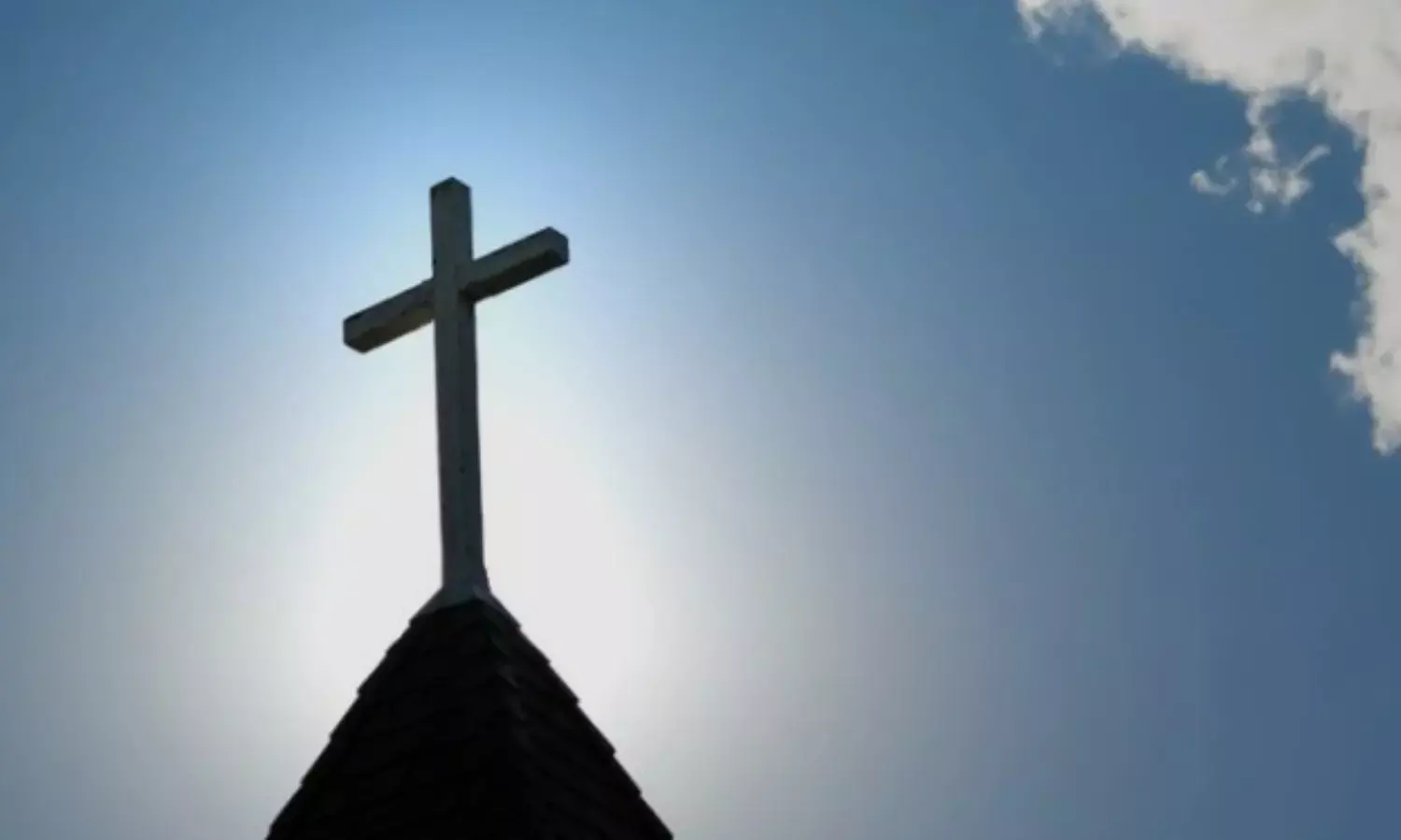 चर्च से जुड़ी ऐतिहासिक सच्चाई: नाराजगी में दोहरा मानदंड