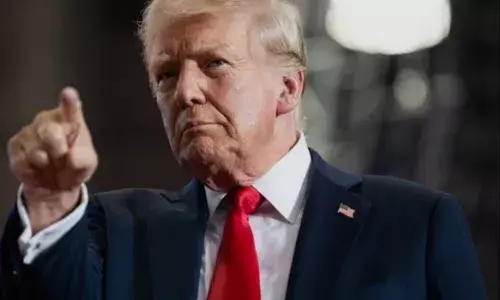 डोनाल्ड ट्रंप की दादागिरी