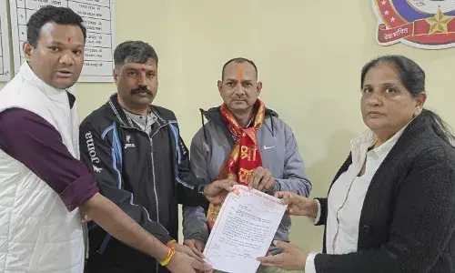 भारत भवनः बीएलएफ में बाबर पर चर्चा को लेकर विरोध, आयोजकों ने विषय पर चिपकाया सफेद कागज