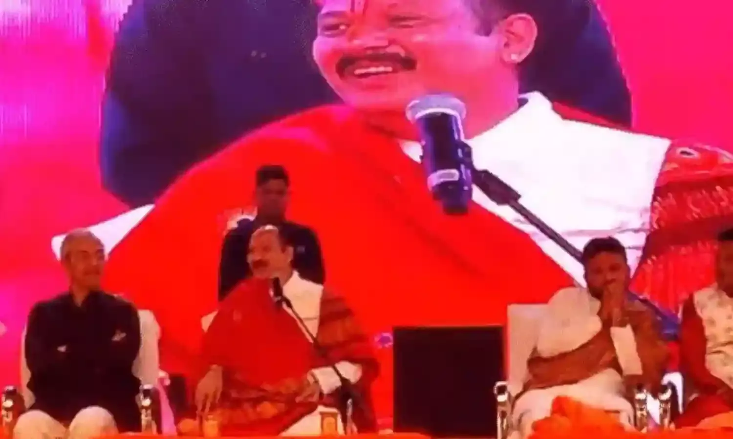 कोई भी देश तभी आगे बढ़ता है, जब वहां का समाज आगे बढ़ता है : दीपक विष्णुते