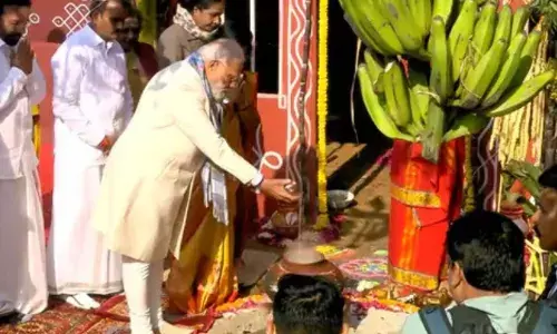 प्रधानमंत्री मोदी ने केंद्रीय मंत्री एल. मुरुगन के घर मनाया पोंगल त्योहार, बोले- ये मेरे सौभाग्य की बात