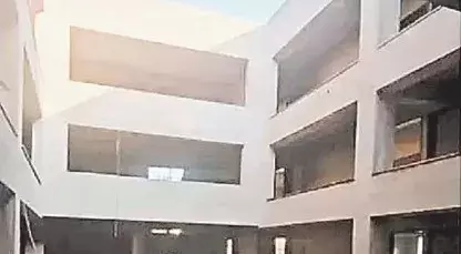 आयकर विभाग की बड़ी कार्रवाई: परिवहन के पूर्व आरक्षक सौरभ शर्मा का स्कूल भवन अटैच