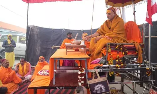 3 दिन से धरने पर बैठे शंकराचार्य अविमुक्तेश्वरानंद को नोटिस, मेला प्रशासन बोला 24 घंटे में साबित करें पद