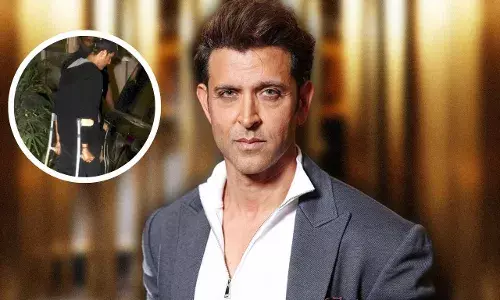 ऋतिक रोशन को लगी चोट , वॉकिंग स्टिक का सहारा लेते देखा, फैंस में बढ़ी चिंता