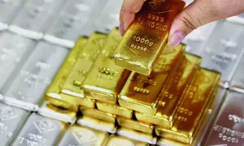 सोना और चांदी ने तोड़ा रिकॉर्ड, सोना ₹5 हजार महंगा, चांदी में उछाल सोना और चांदी ने तोड़ा रिकॉर्ड, सोना ₹5 हजार महंगा, चांदी में उछाल