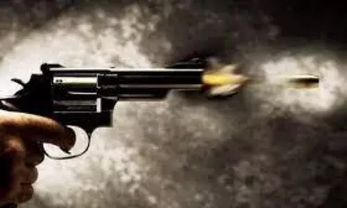 सीधी में बाइक सवार दो युवकों को मारी गोली, गर्दन में बुलेट लगने से हालत गंभीर