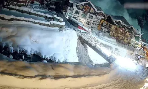 MP-यूपी और राजस्थान में बारिश के साथ ओले, उत्तराखंड में भारी बर्फबारी; सोनमर्ग में एवलांच