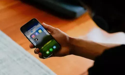 फ्रांस-ऑस्ट्रेलिया की तर्ज पर आंध्र और गोवा में बच्चों के सोशल मीडिया बैन की तैयारी