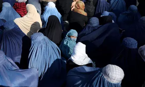 तालिबान ने लगाया गर्भनिरोधक गोलियों पर प्रतिबंध?