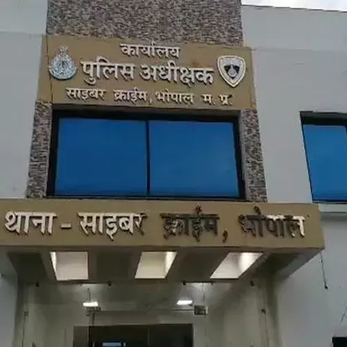 MP बोर्ड एग्जाम के फर्जी प्रश्न पत्र इंटरनेट पर वायरल, साइबर पुलिस ने छात्रों को किया सतर्क