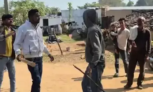 माइनिंग टीम पर हमला: ट्रैक्टर छुड़ाने पहुंचे लोगों ने इंस्पेक्टर का सिर फोड़ा