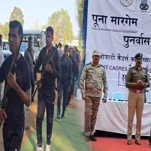 बस्तर में नक्सलवाद को बड़ा झटका, 51 इनामी नक्सलियों ने किया सरेंडर