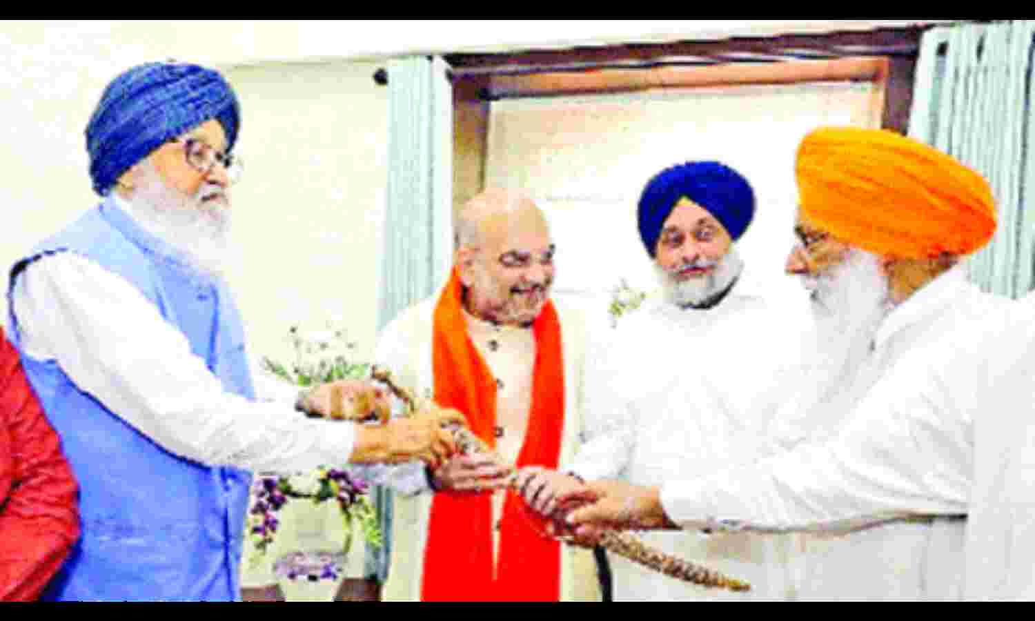 मतभेद भुलाकर 2019 की तैयारी करो: बादल