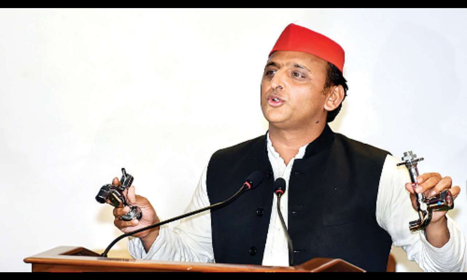 मर्यादा तो न लांघें अखिेलश