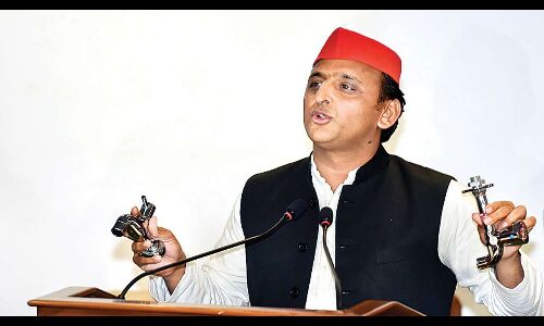 मर्यादा तो न लांघें अखिेलश