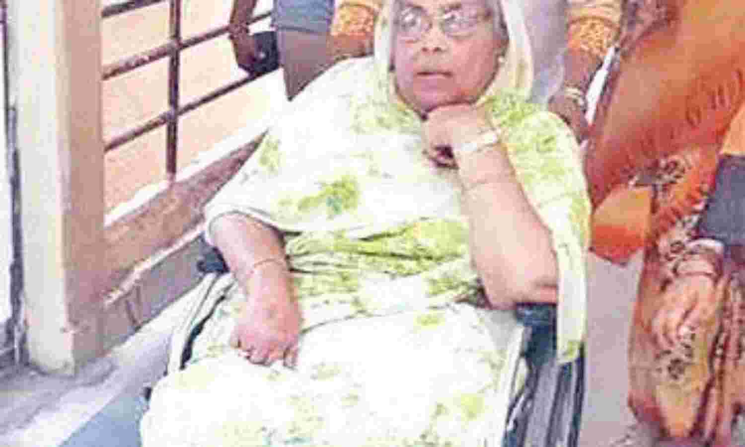 अर्जुन सिंह की पत्नी ने बेटे अजय सिंह और अभिमन्यु पर लगाया बेघर करने का आरोप