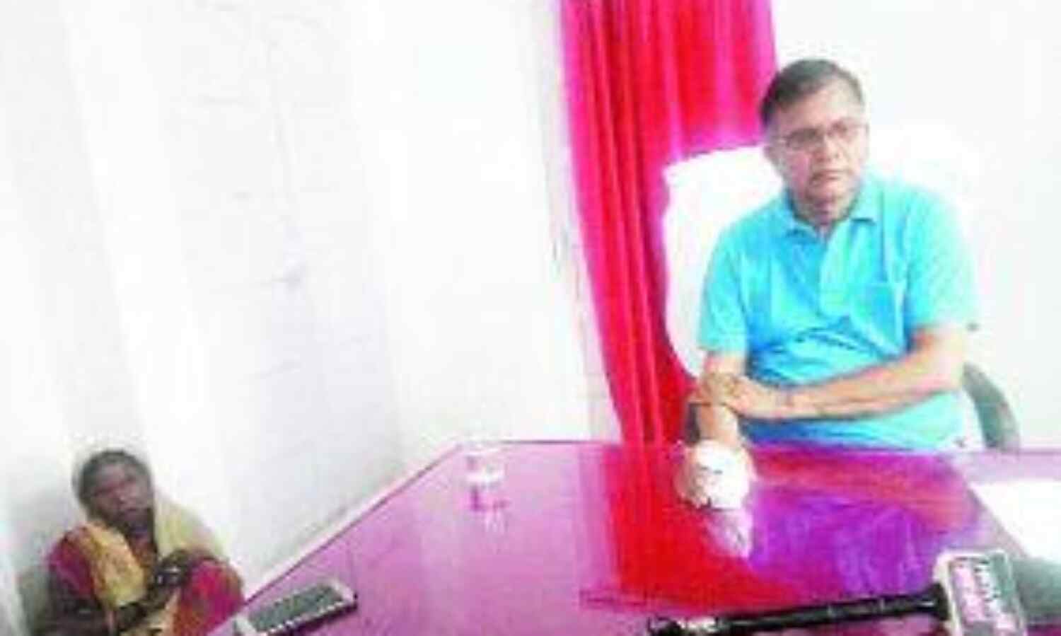 डाक घर में जमा किए थे 50 हजार, रह गए 20 हजार