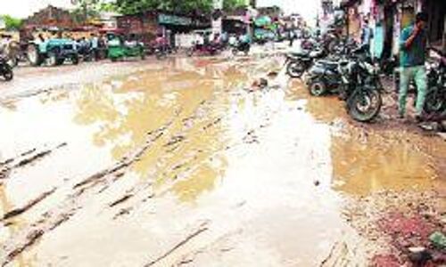 पहली बरसात ने ही बिगाड़े शहर के हालात