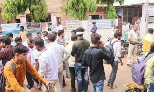 प्रेमी नर्सिंग होम में भर्ती महिला की मौत