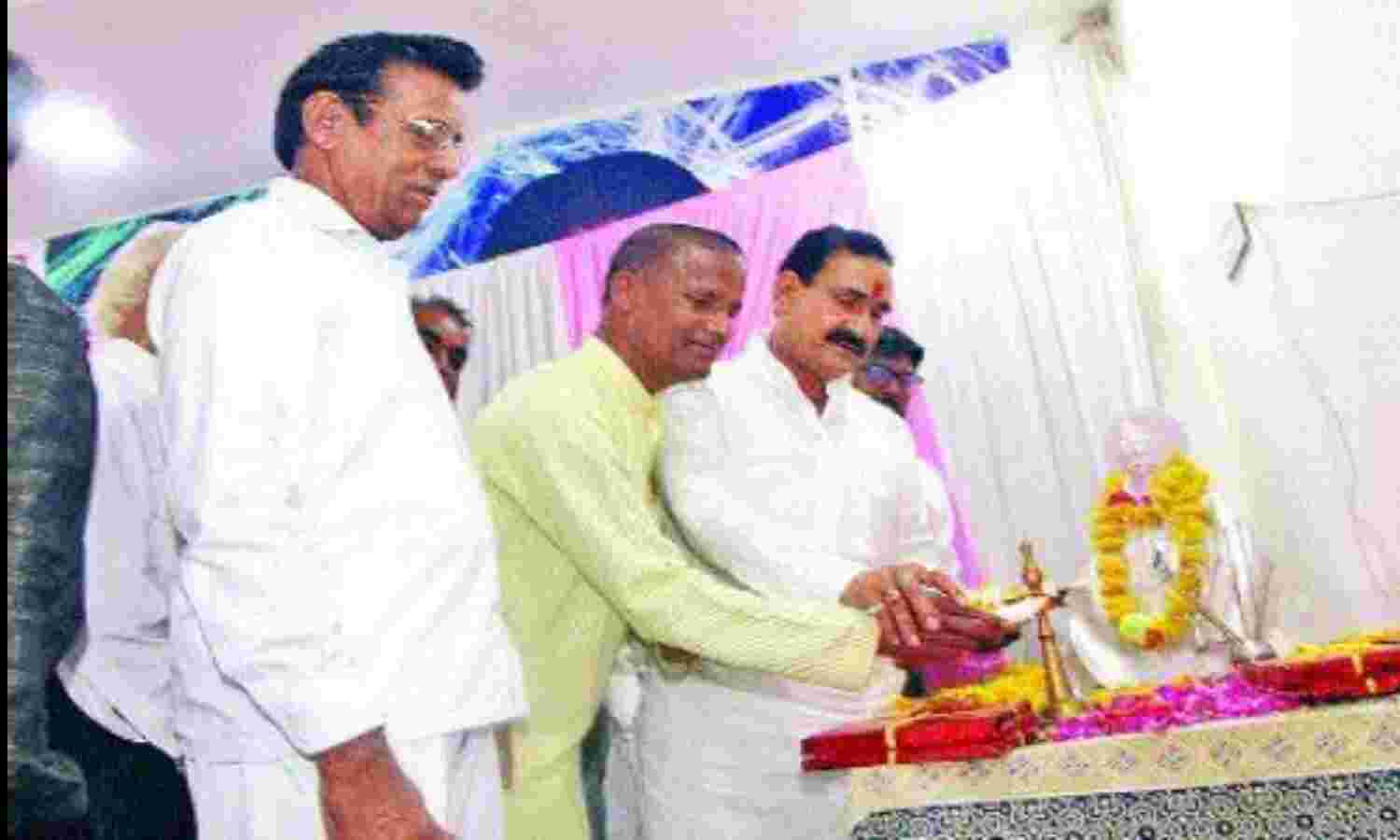 स्थानीय सांस्कृतिक धरोहर को काव्य के रूप में प्रस्तुत करना बड़ी उपलब्धि : डॉ. मिश्रा