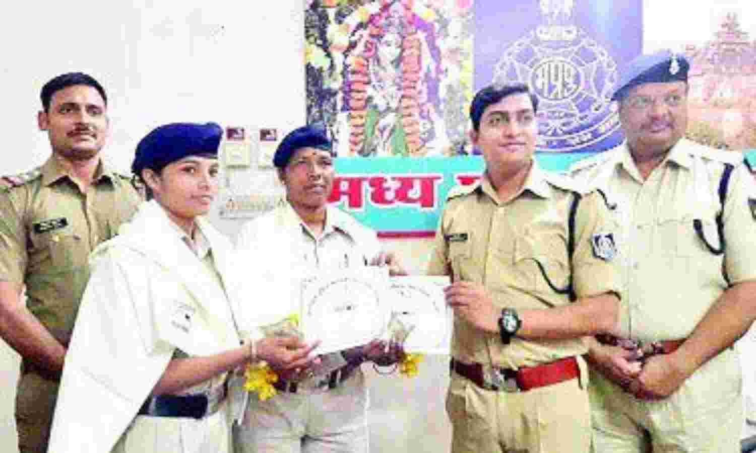 पुराने वारंटियों को पकडऩे पर मिलेगा पांच हजार का इनाम : अवस्थी