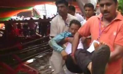 हादसा : जनसभा में पंडाल का एक हिस्सा गिरने से 22 लोग जख्मी, घायलों से अस्पताल मिलने पहुंचे पीएम