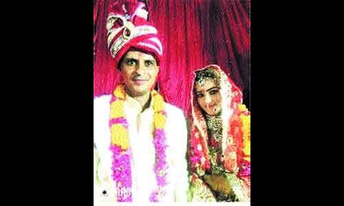 पति को बेहोश कर घर से लाखों के आभूषण लेकर नवविवाहिता हुई फरार