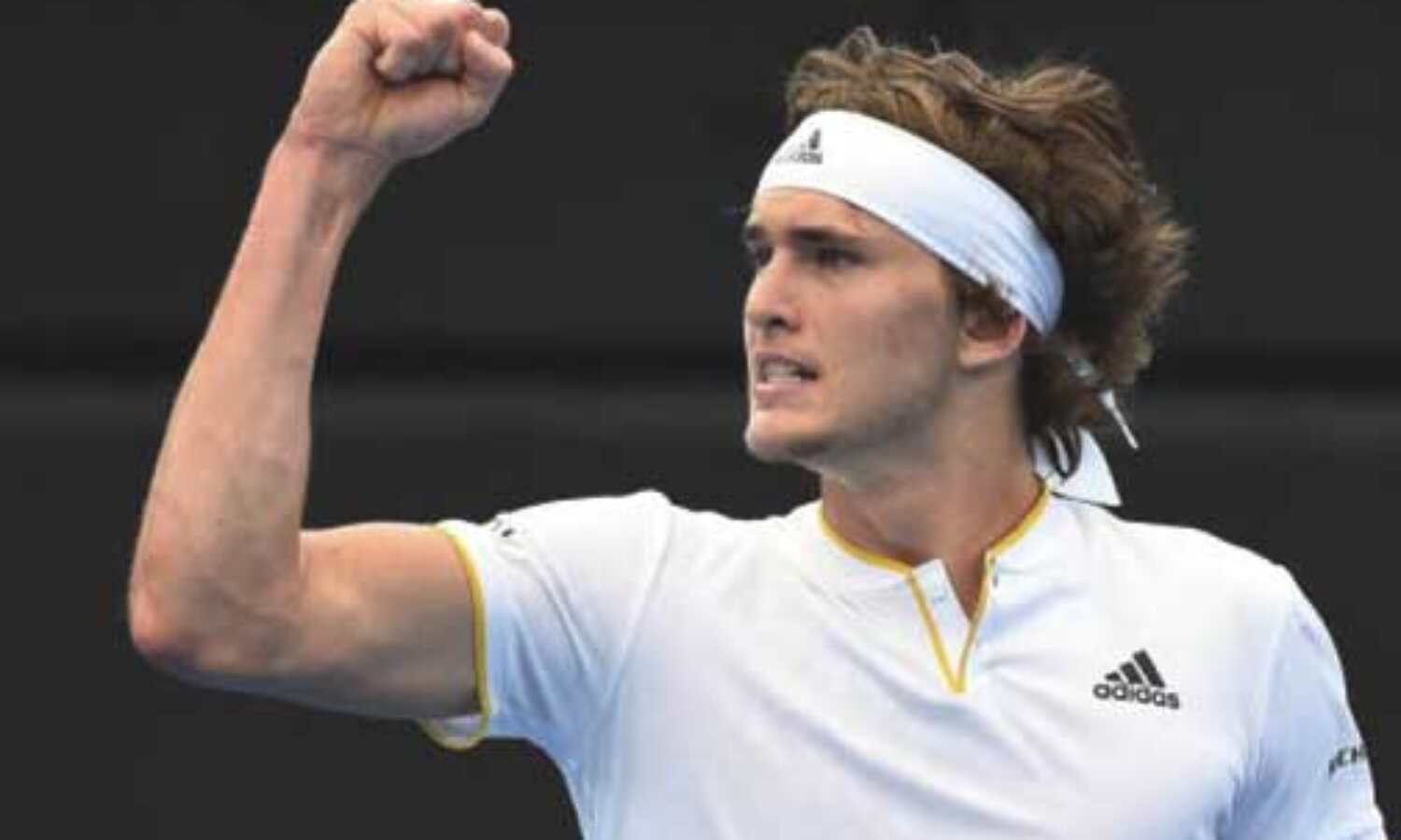 यूनान के स्टेफानोस सितसिपास को शिकस्त देकर फाइनल में पहुंचे अलेक्जेंडर ज्वेरेव