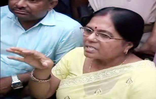 मुजफ्फरपुर बालिका गृह कांड की आरोपी और पूर्व मंत्री मंजू वर्मा को नीतीश की पार्टी ने दिया टिकट
