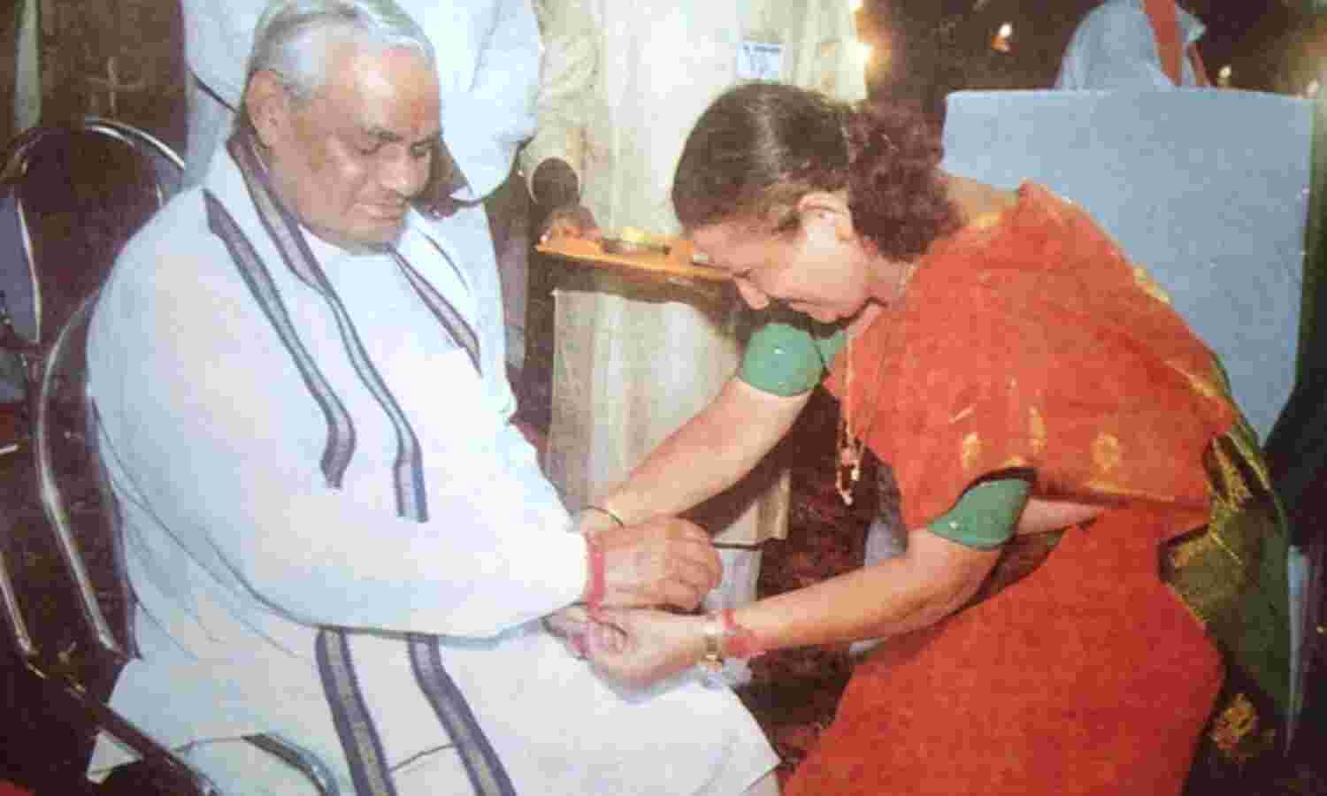 वे बड़े मन के बड़े आदमी : सुमित्रा महाजन