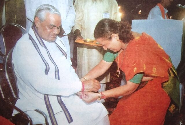 वे बड़े मन के बड़े आदमी : सुमित्रा महाजन