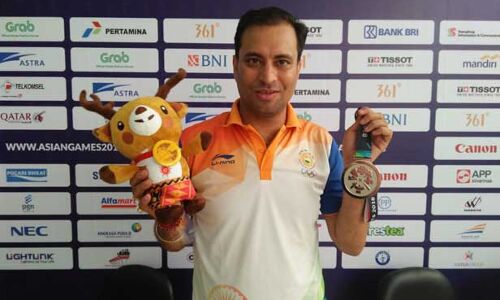Asian Games 2018 : संजीव राजपूत ने 50 मीटर राइफल थ्री पोजिशन निशानेबाजी में जीता रजत